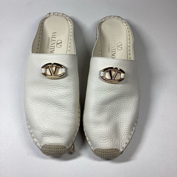 Valentino Garavani VLOGO 25 embellished textured-leather espadrille mules‎ - Picture 3 of 16